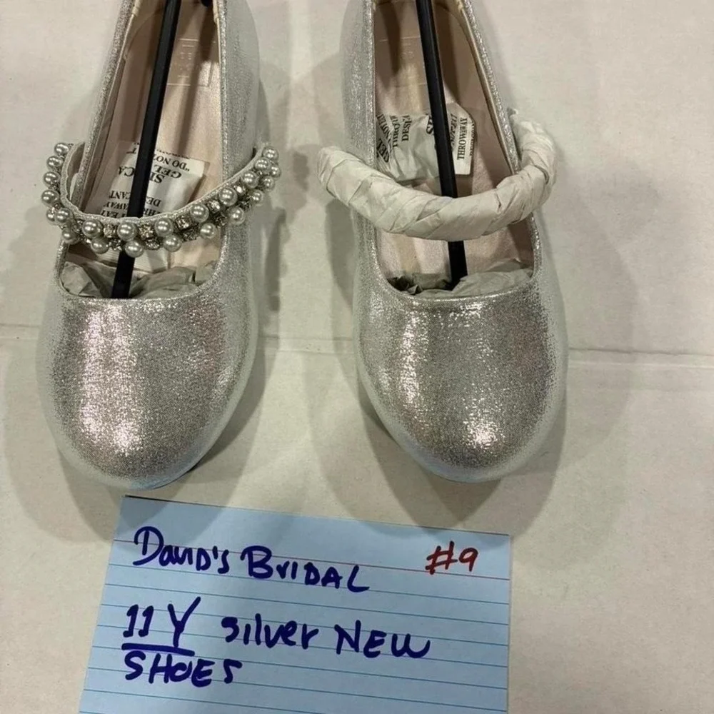 David Bridal Silver glitter Dress Size 11Y‎